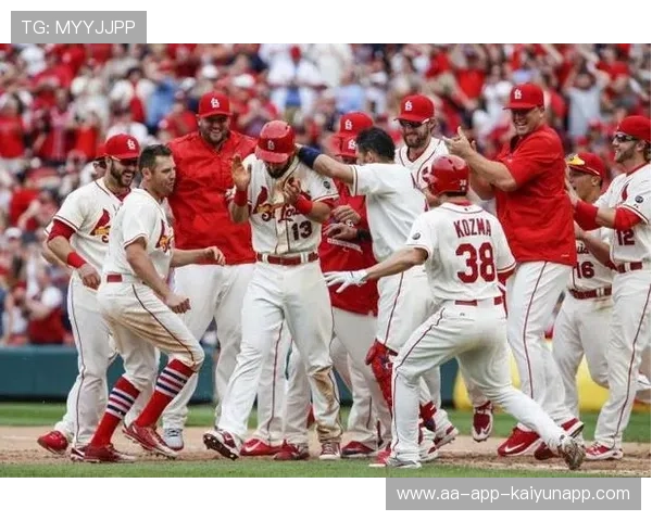 最激烈的季后赛战局一览：谁能逆袭夺冠？，季后赛战果